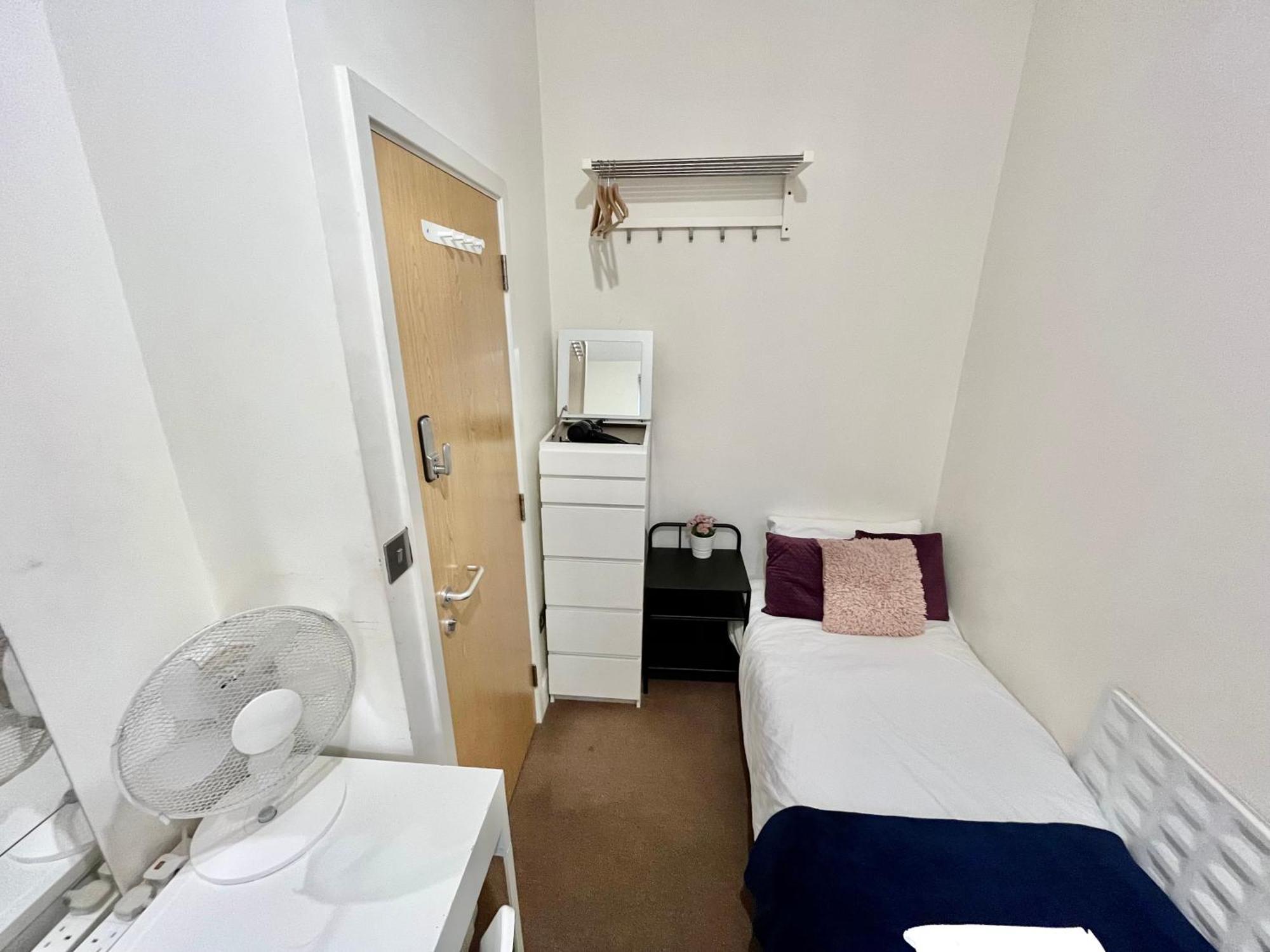 Metropolitan Coziness Private Bedrooms In Euston Station 161 Londyn Zewnętrze zdjęcie