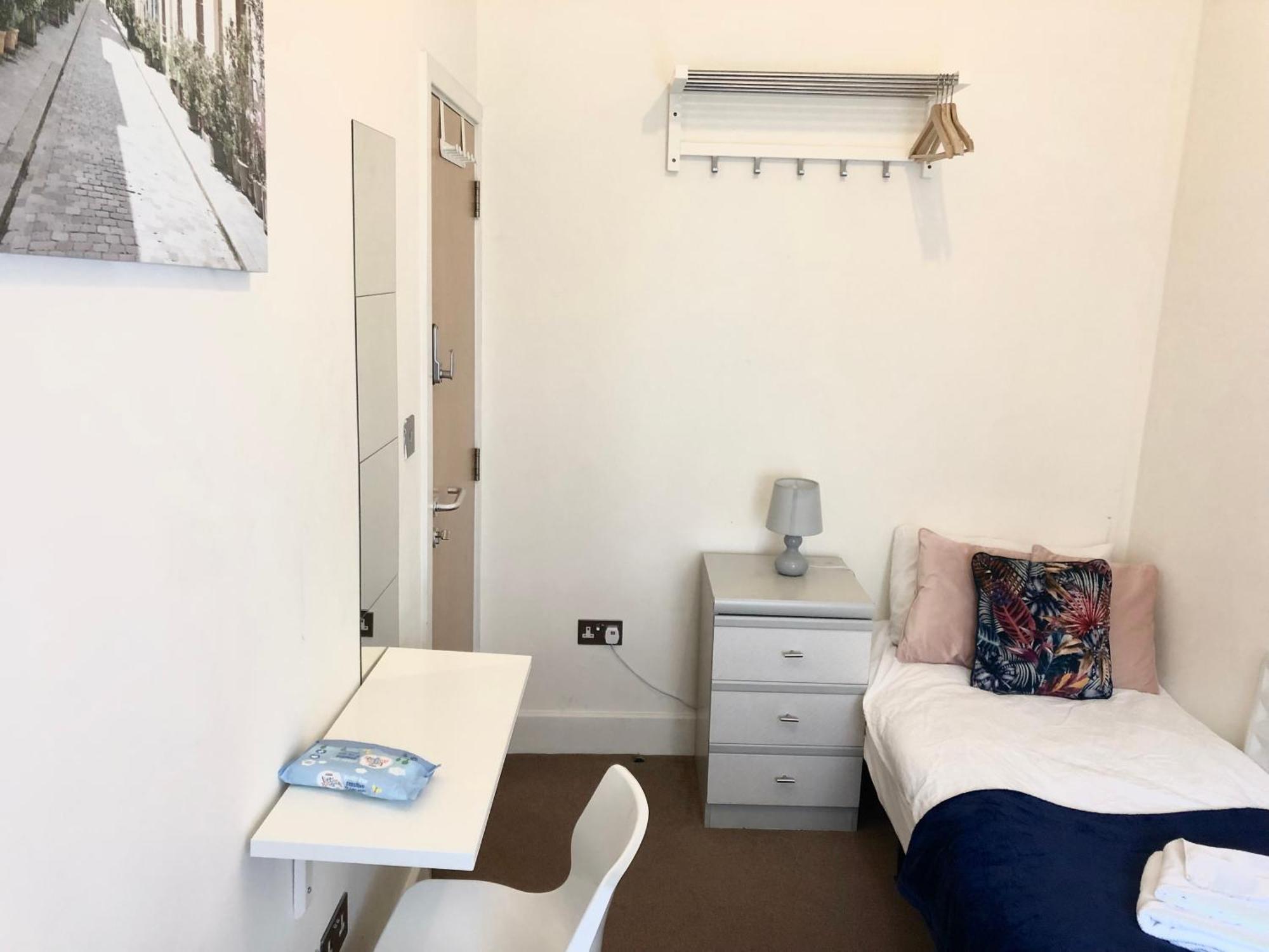 Metropolitan Coziness Private Bedrooms In Euston Station 161 Londyn Zewnętrze zdjęcie
